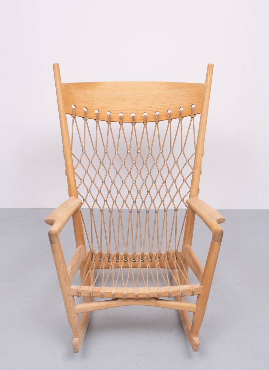 Beautiful Hans J Wegner PP 124 Net chair for PP Mòbler