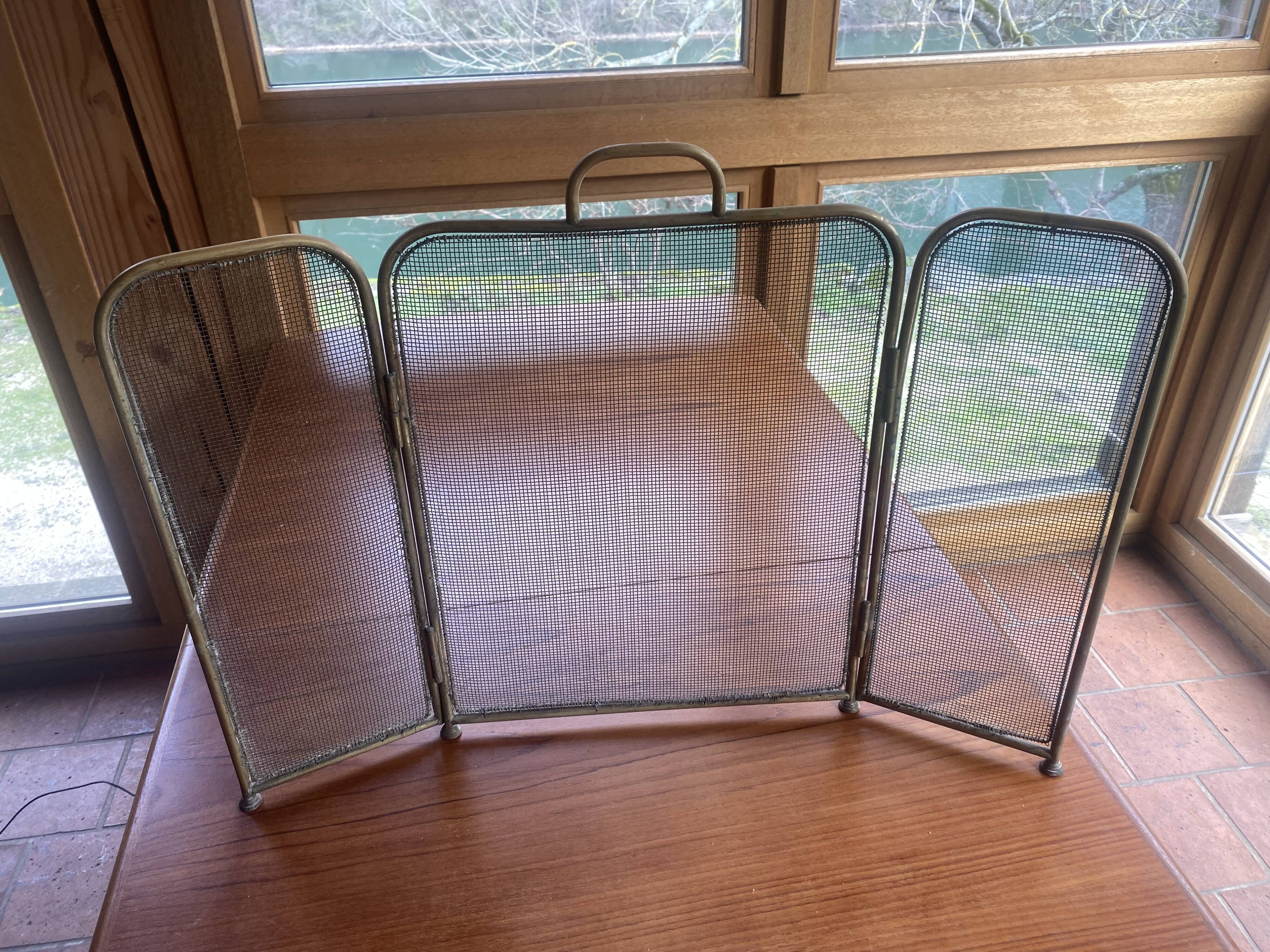 English brass fire screen circa 1900