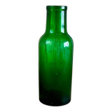 Vase en verre vert