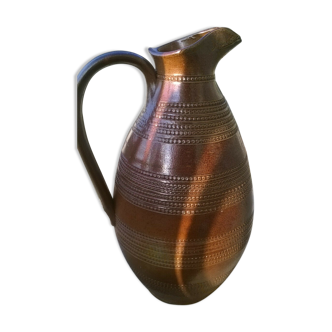 Pitcher in beauvaisis