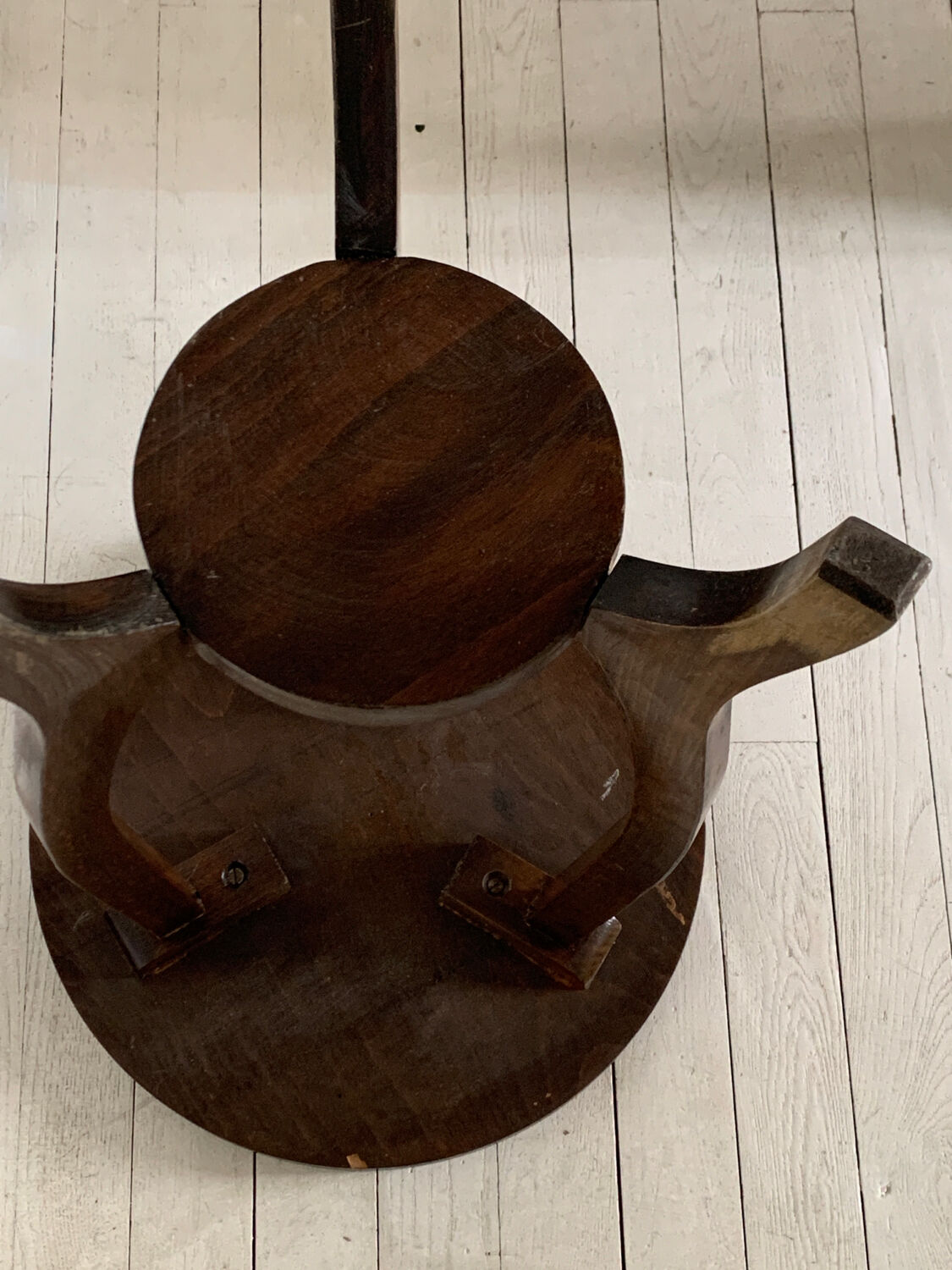 Wooden pedestal table