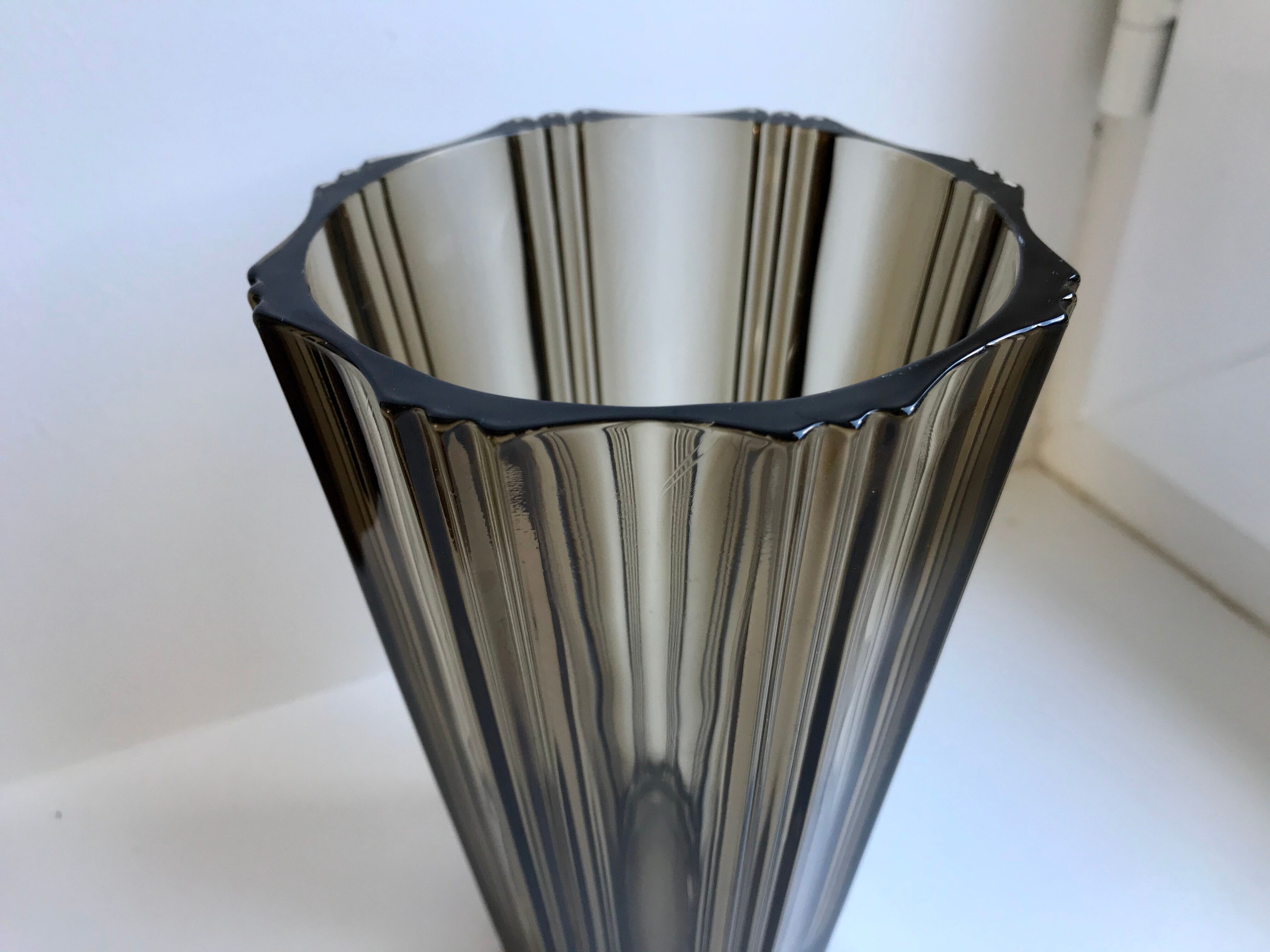 Vase in smoked glass pleated 70s