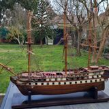 Maquette d'un navire à restaurer en bois