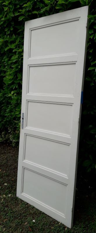 Porte vintage panneautée