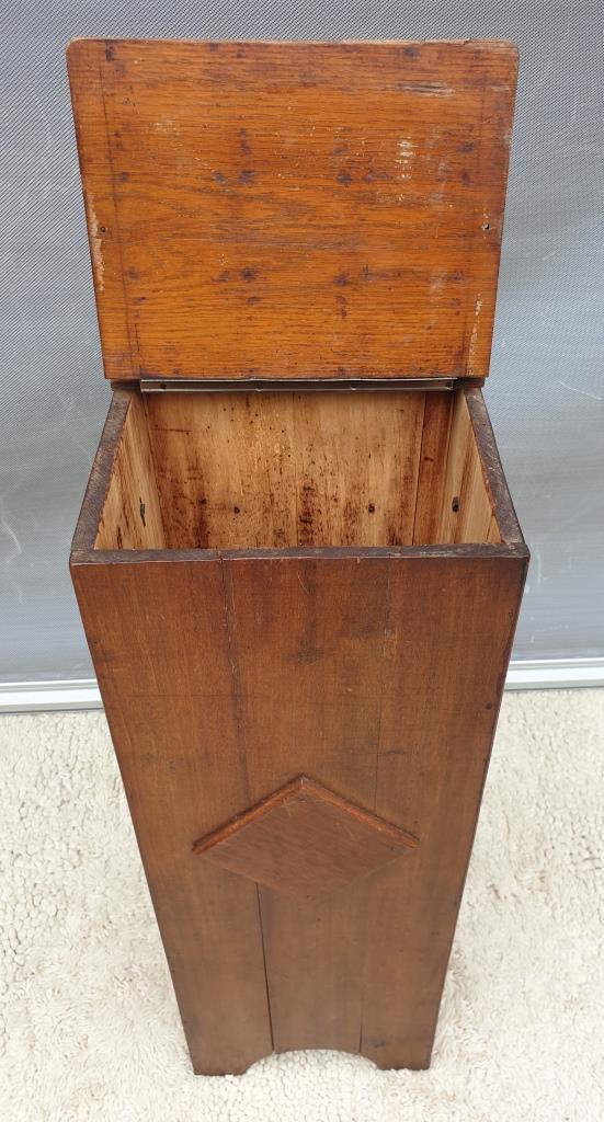 Vintage bread hutch 1940 diamonds