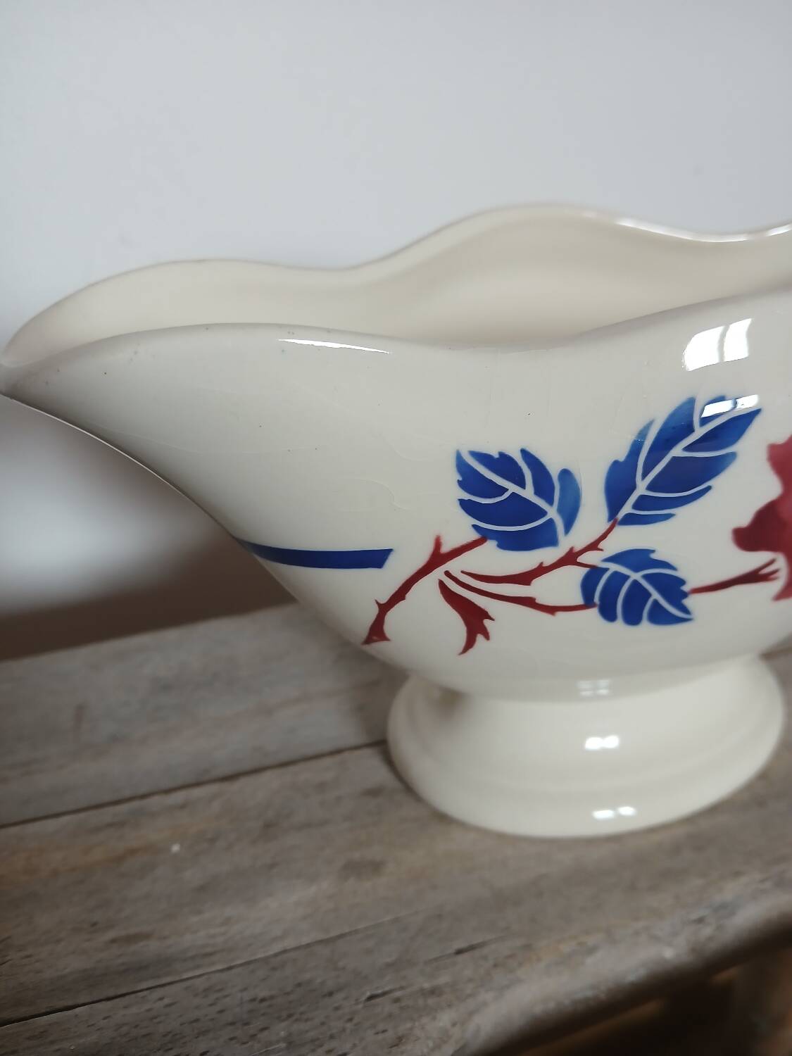 Lunéville sauceboat