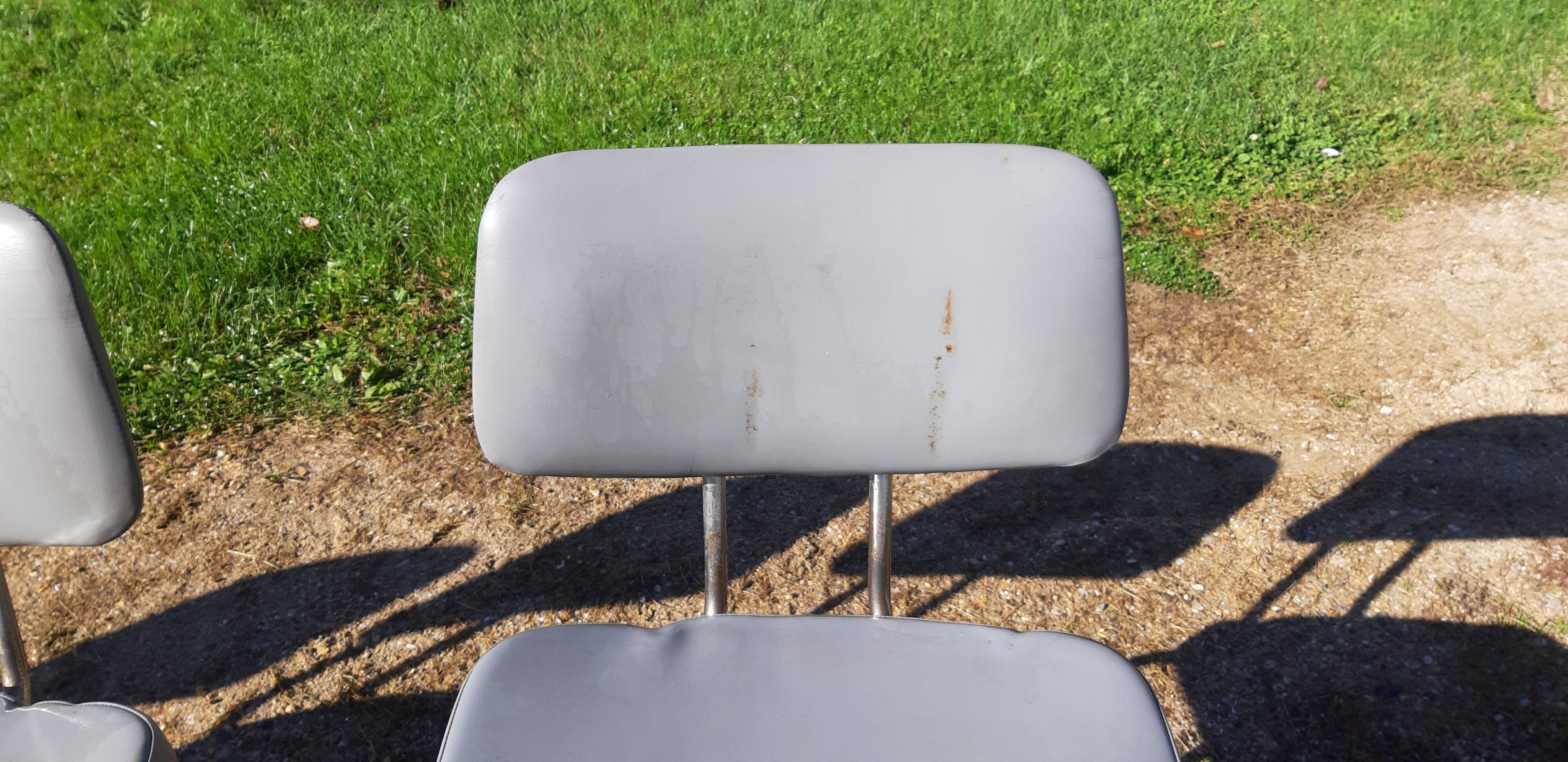6 Pullman chairs