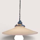 Suspension en opaline