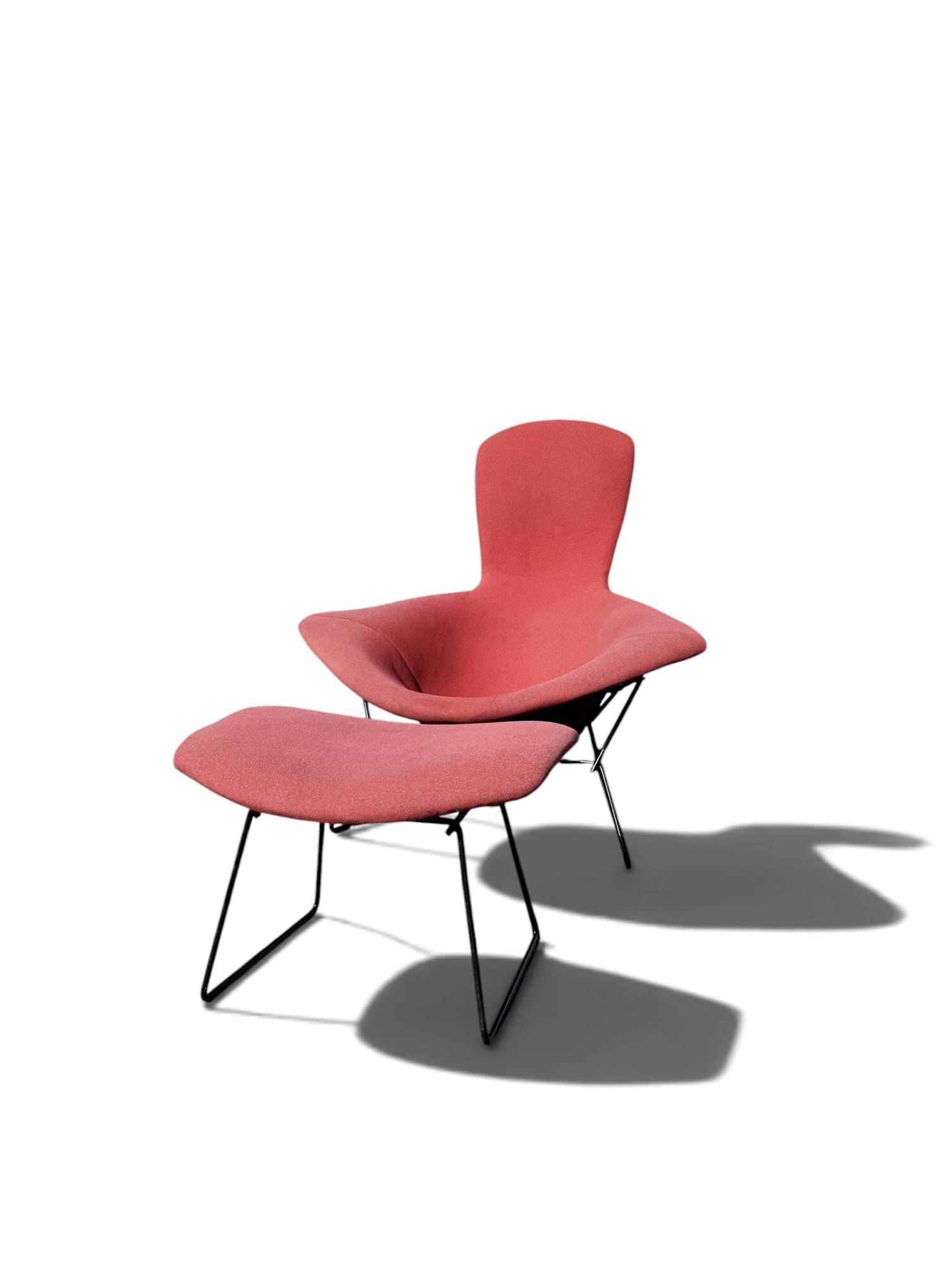 Bird Chair & Ottoman Harry Bertoia for Knoll - Black Mesh & Red Fabric
