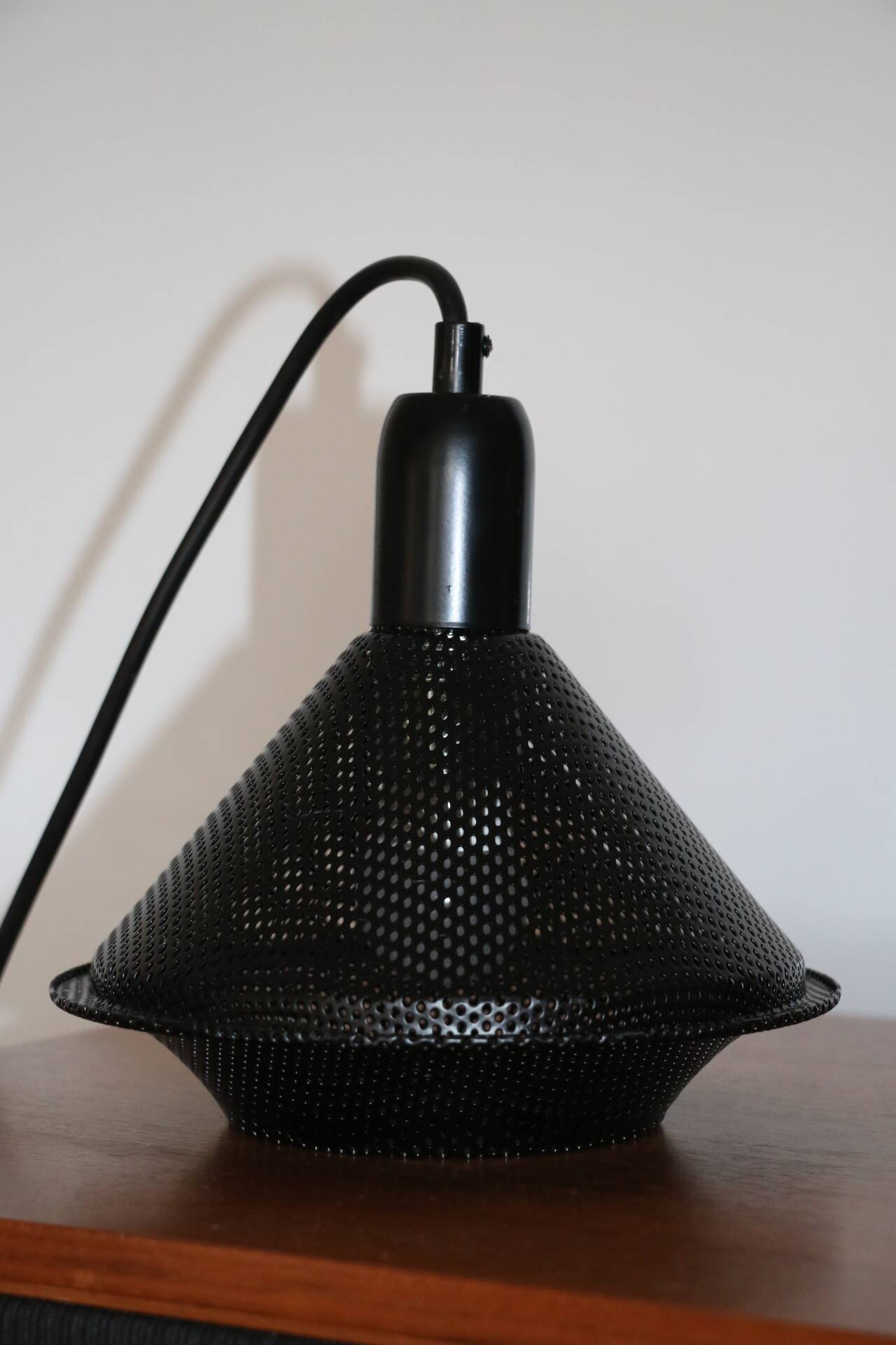 Perforated metal suspension 1980