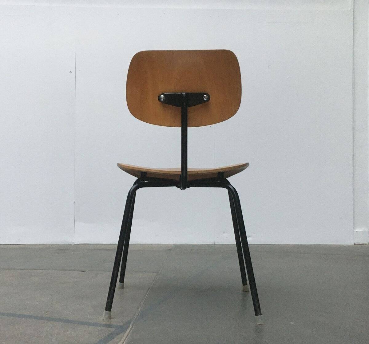 German SE 68 chair from the early Mid-Century by Egon Eiermann for Wilde+Spieth.