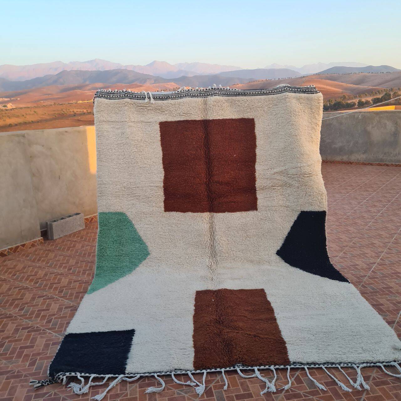 Handmade Moroccan Berber rug 300 x 200 cm