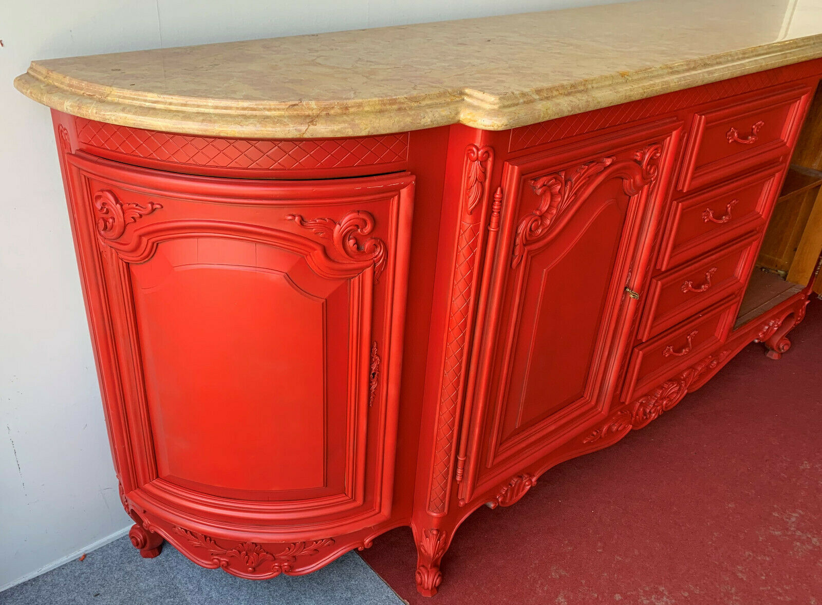 half-moon hunting furniture Louis XV Rocaille in lacquered wood