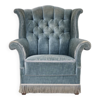 Années 1960, fauteuil à oreilles danois, velours bleu clair, bon état d'origine.