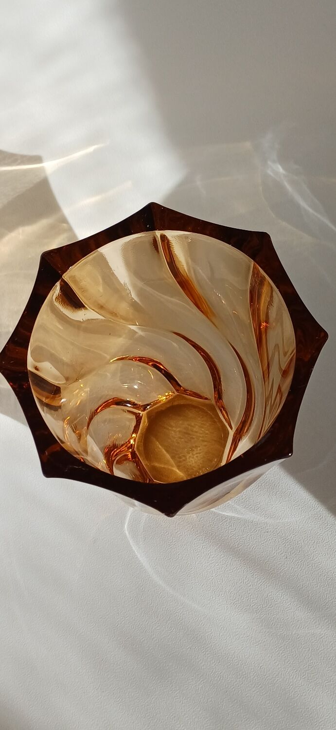 Twisted glass vase