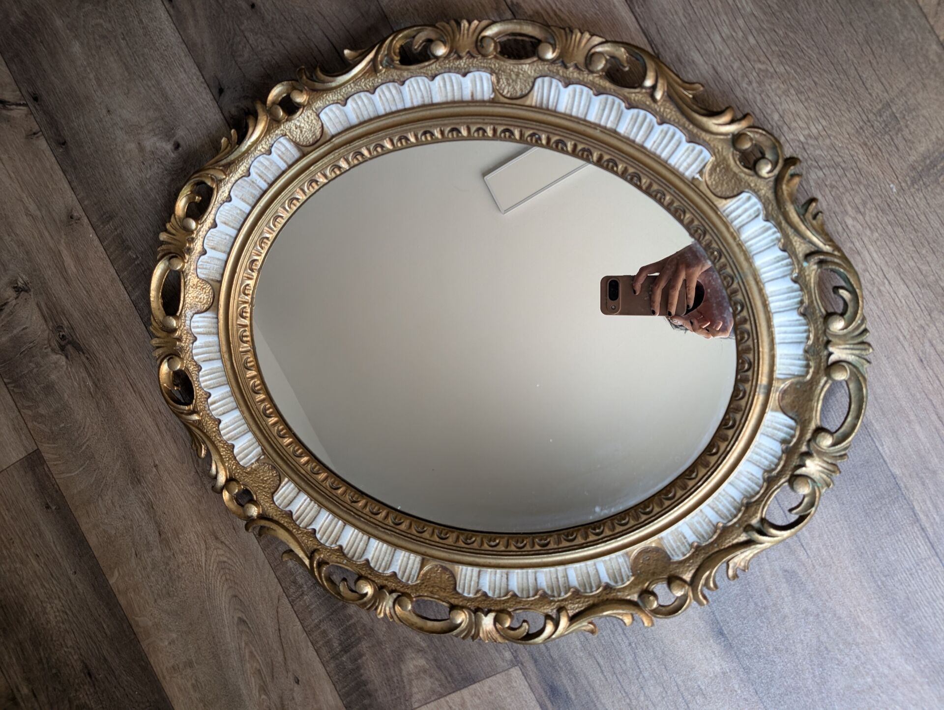 Miroir ovale style néo-classique