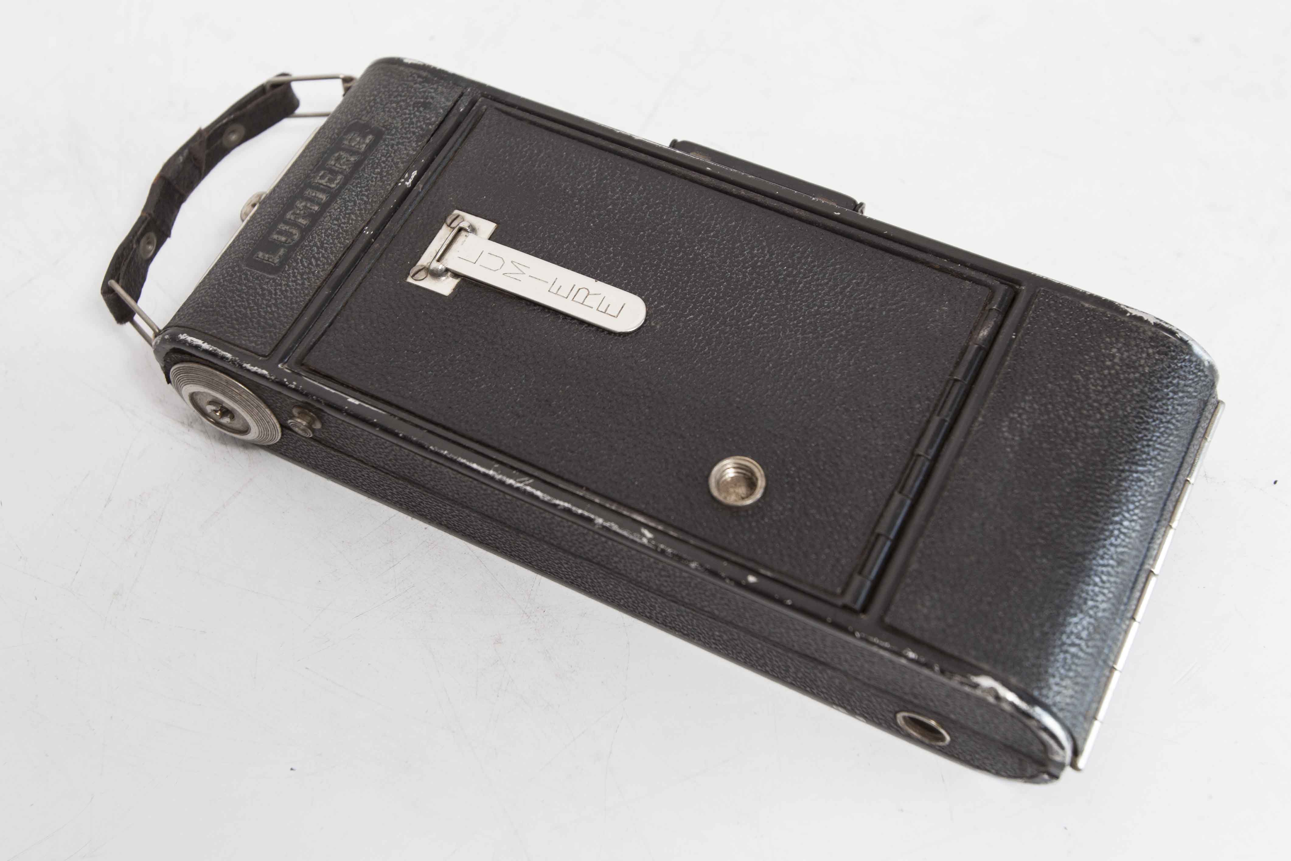 1930 Art Deco Light Camera