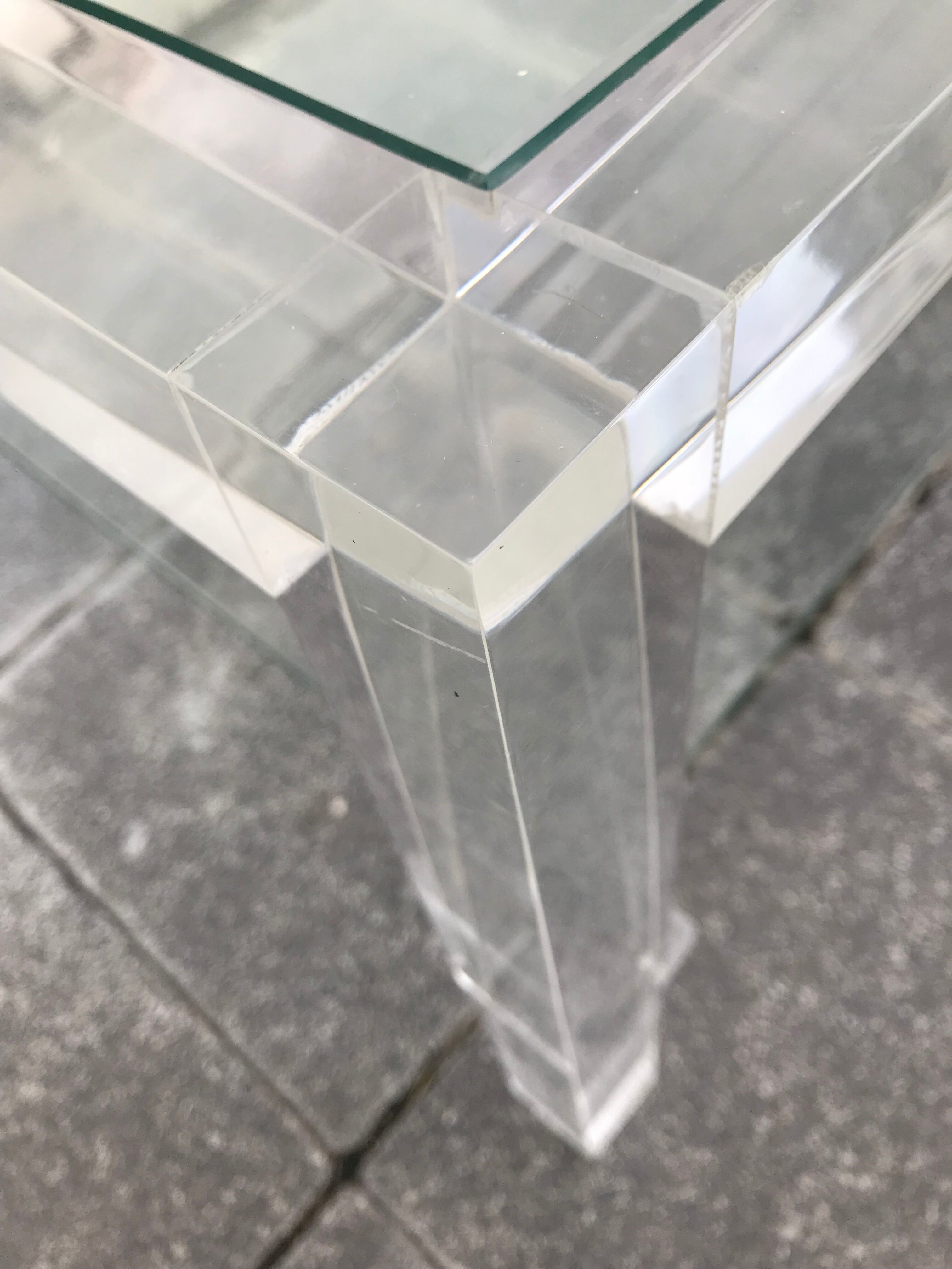 Plexiglass and glass coffee table "Les Invisibles de Marais" 1980