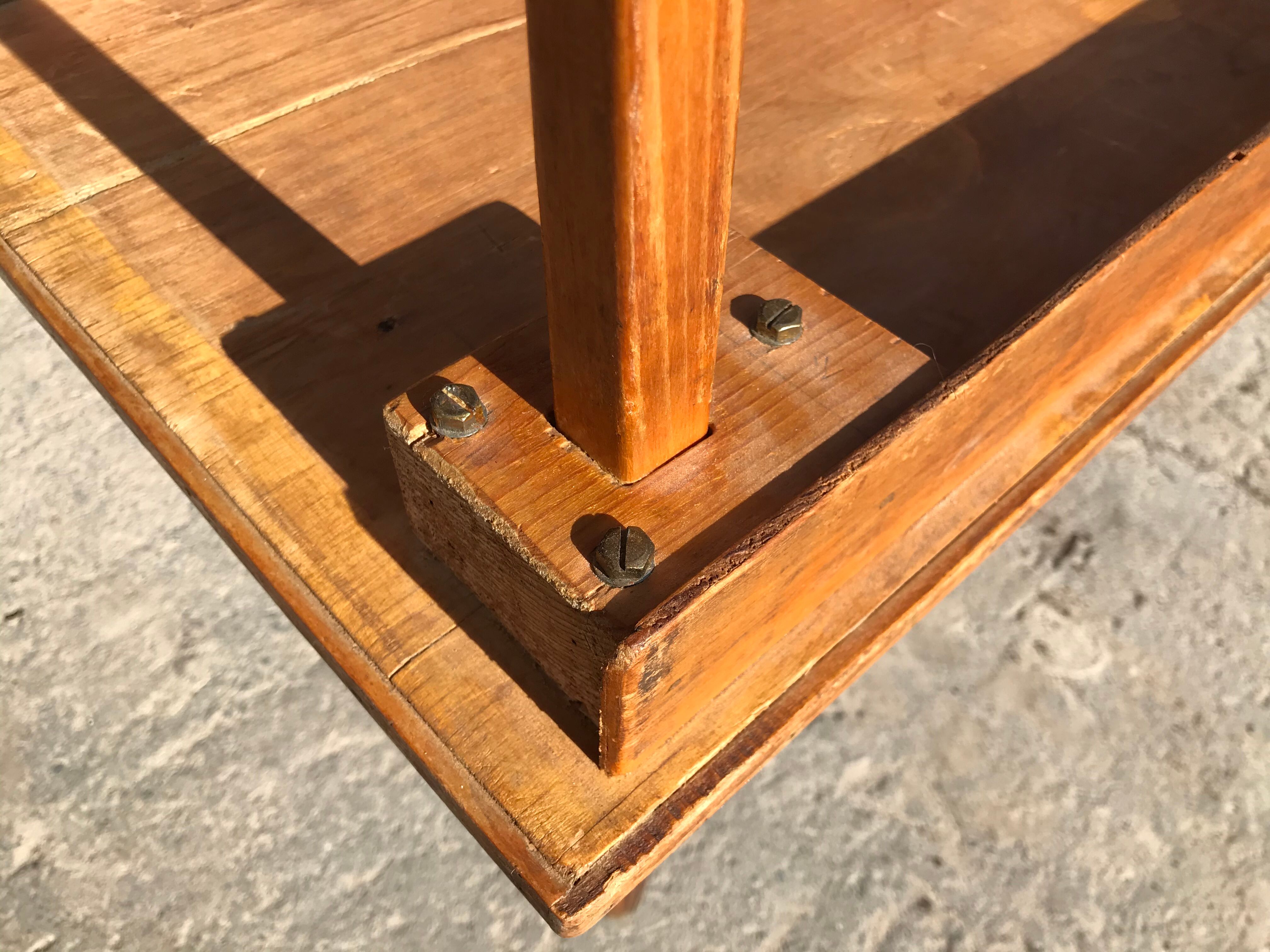 Water mint formica table