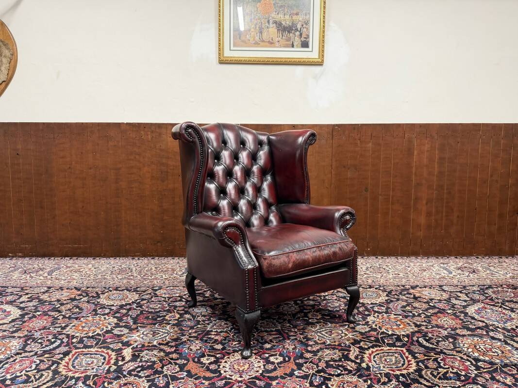 Fauteuil Chesterfield anglais classique