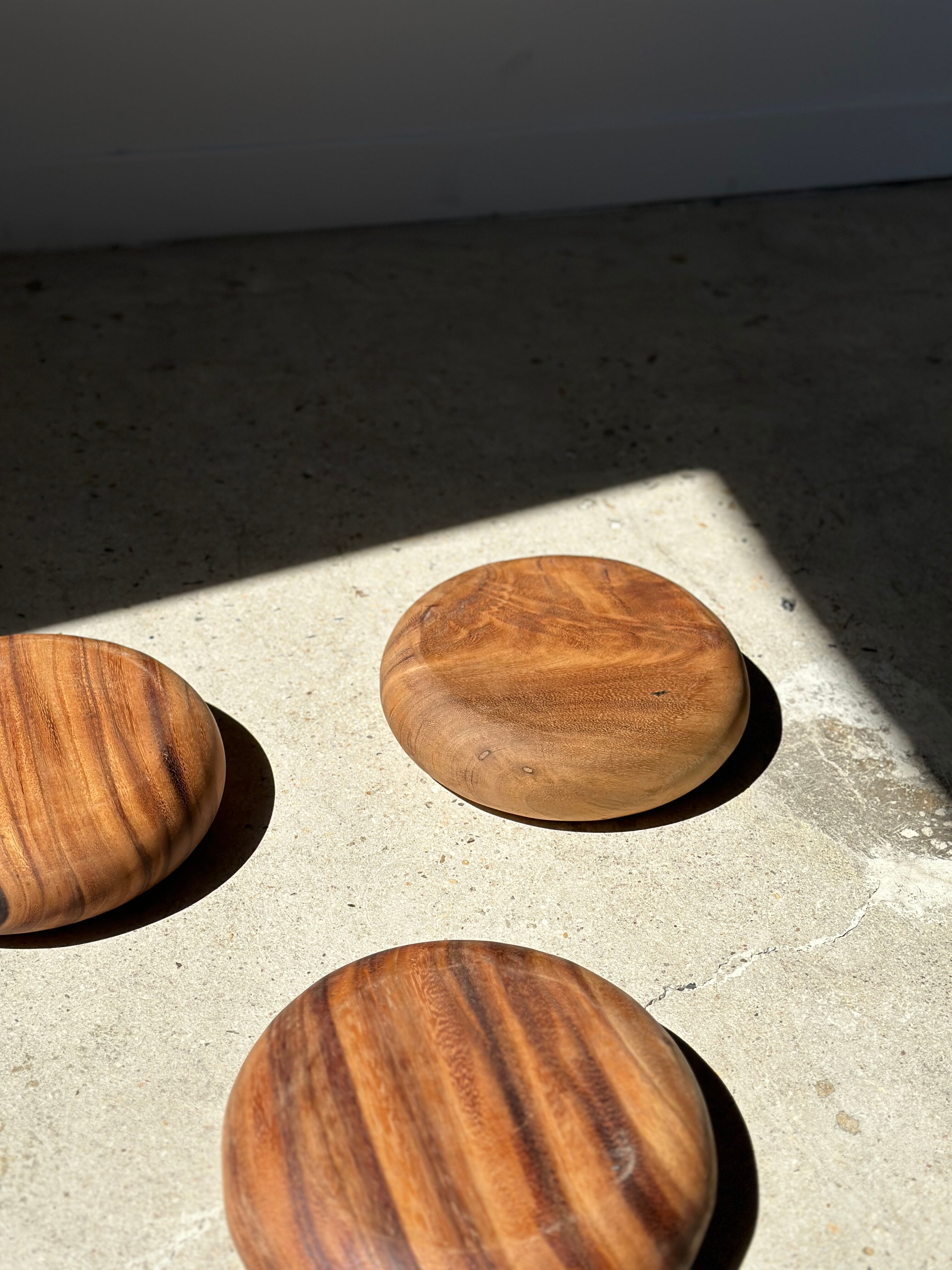 Bowl or monoxyl teak cut d:25.5