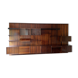 "Royal" wall system by Poul Cadovious