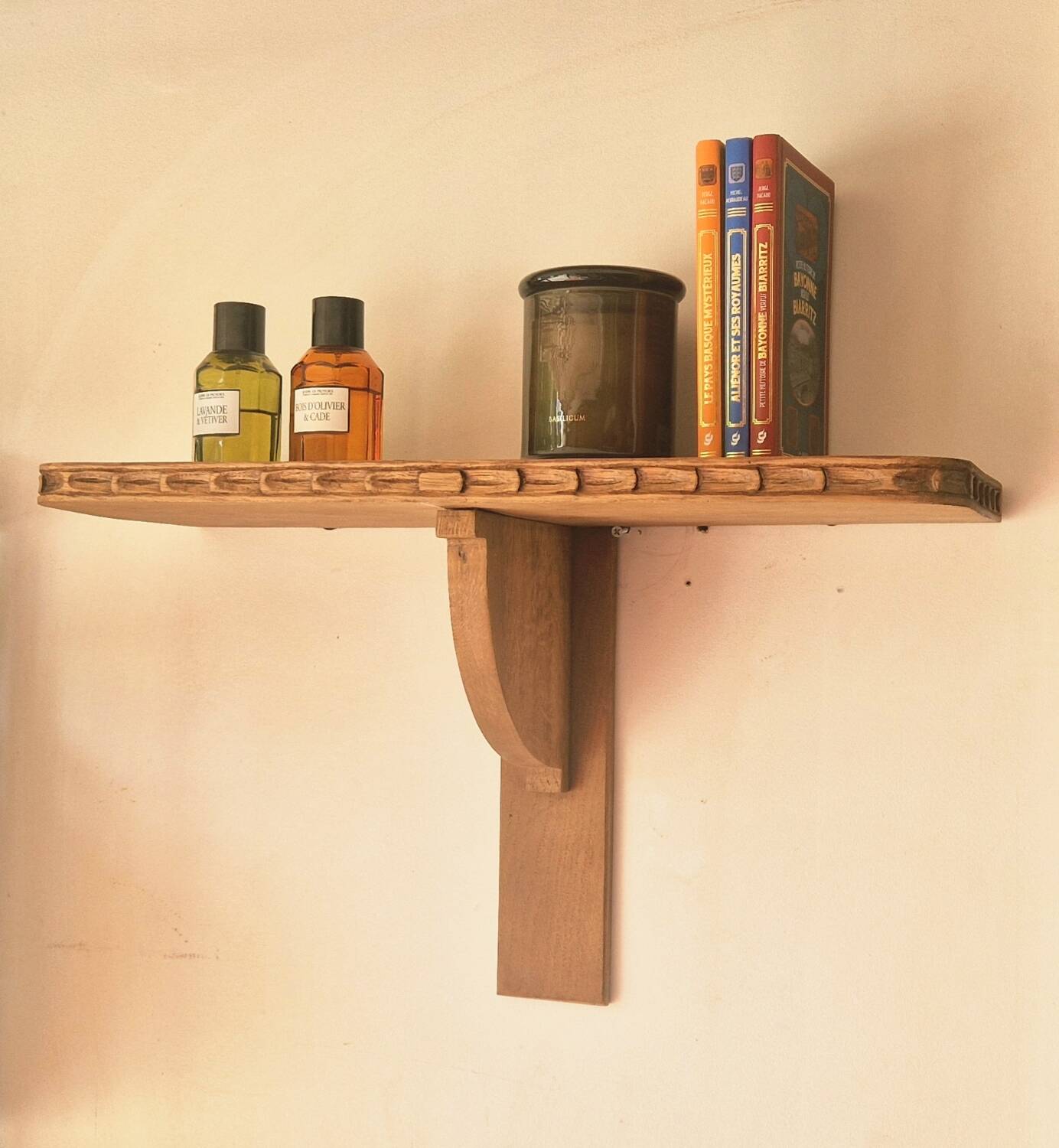 Solid oak wall shelf - Rustic Louis XVI style