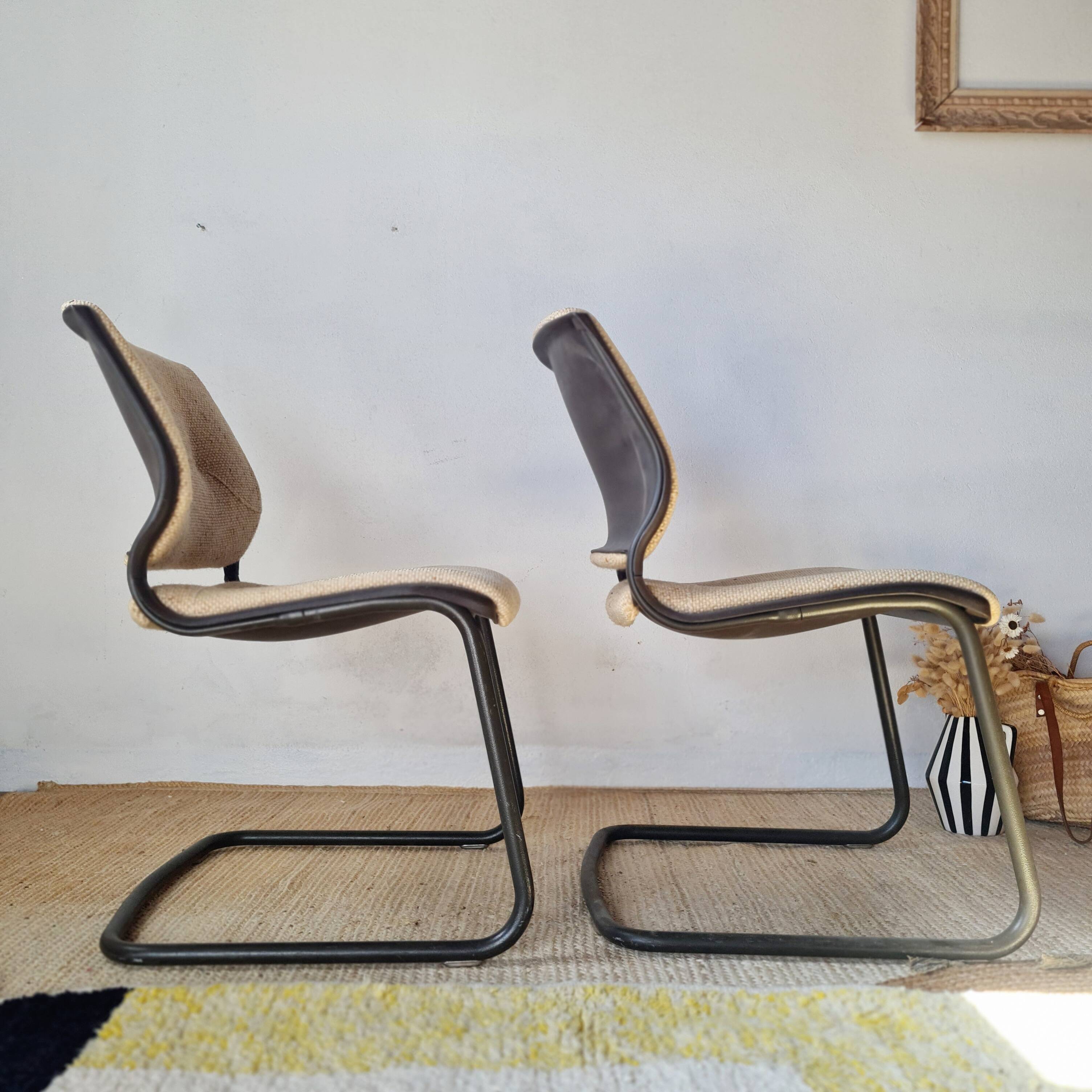 Pair of Strafor chairs from the 70s - bouclette fabric
