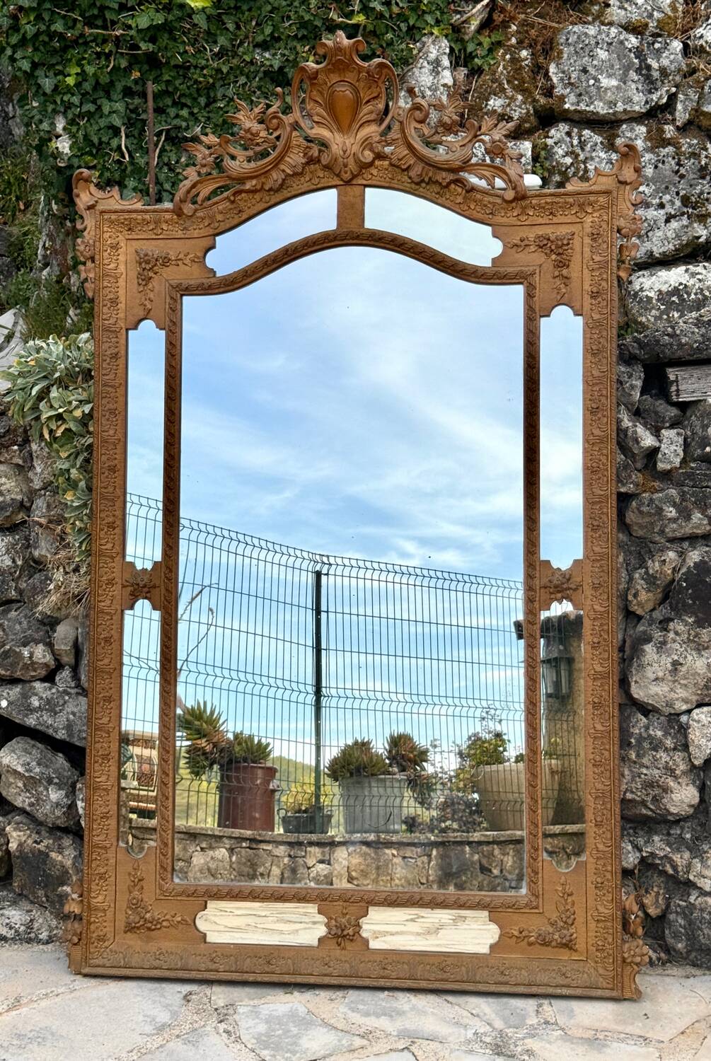 Mirror in gilded wood and stucco, with glazing beads, Napoleon III period.