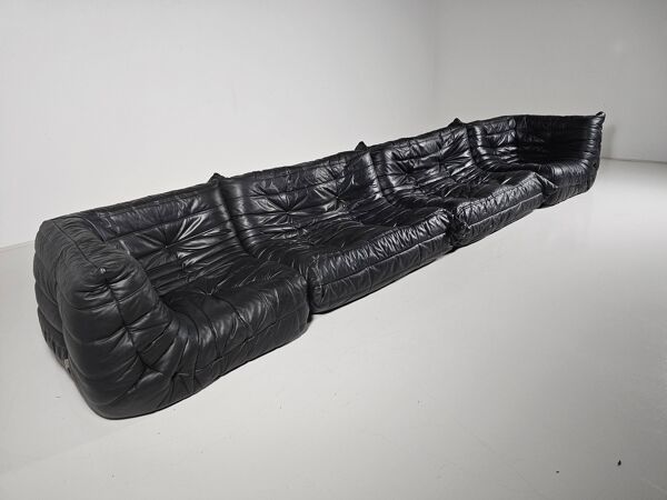 Canapé Togo en cuir noir d'origine, Michel Ducaroy, Ligne Roset, 1980