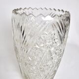Vase en verre taillé