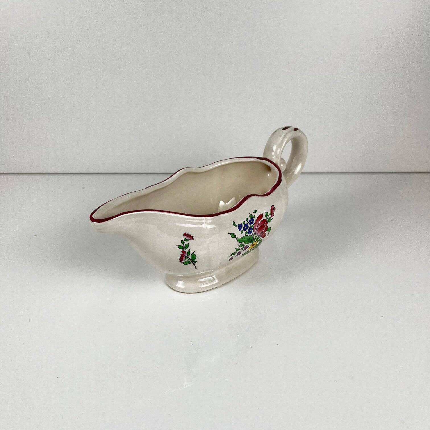 Long sauceboat model Réverbère by KG Lunéville