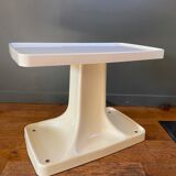 Thermoformed plastic table