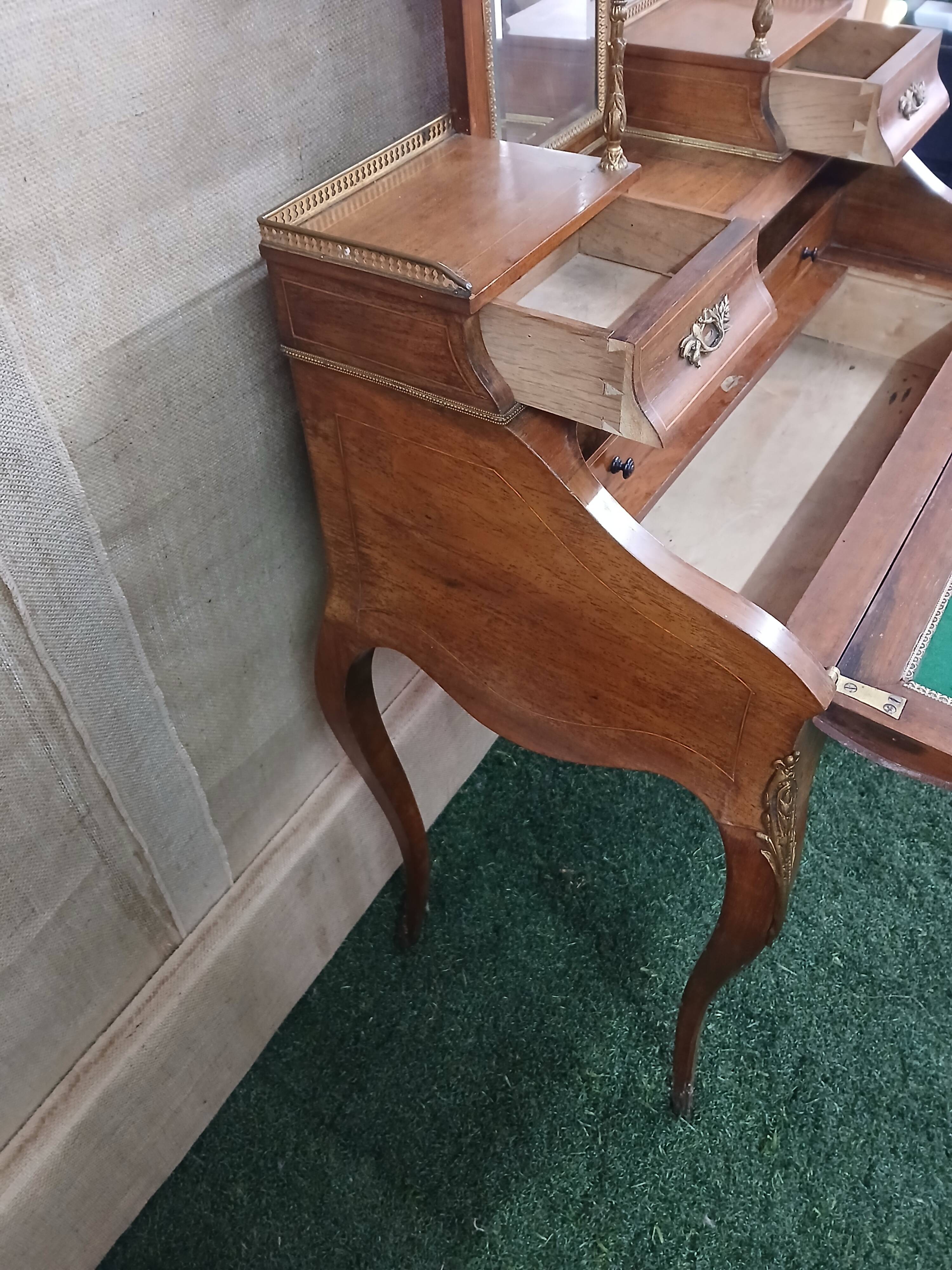 Lady secretary's office