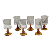 Lot de six verres à pied estampillé France dimension : hauteur -12cm- diamètre 6cm-