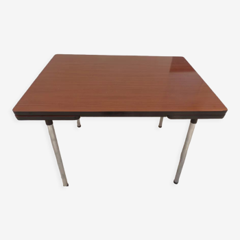 Formica table with two extensions