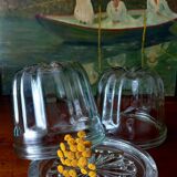 Paire d'anciens moules cannelés en verre. Moules à kouglof / Moules à confitures