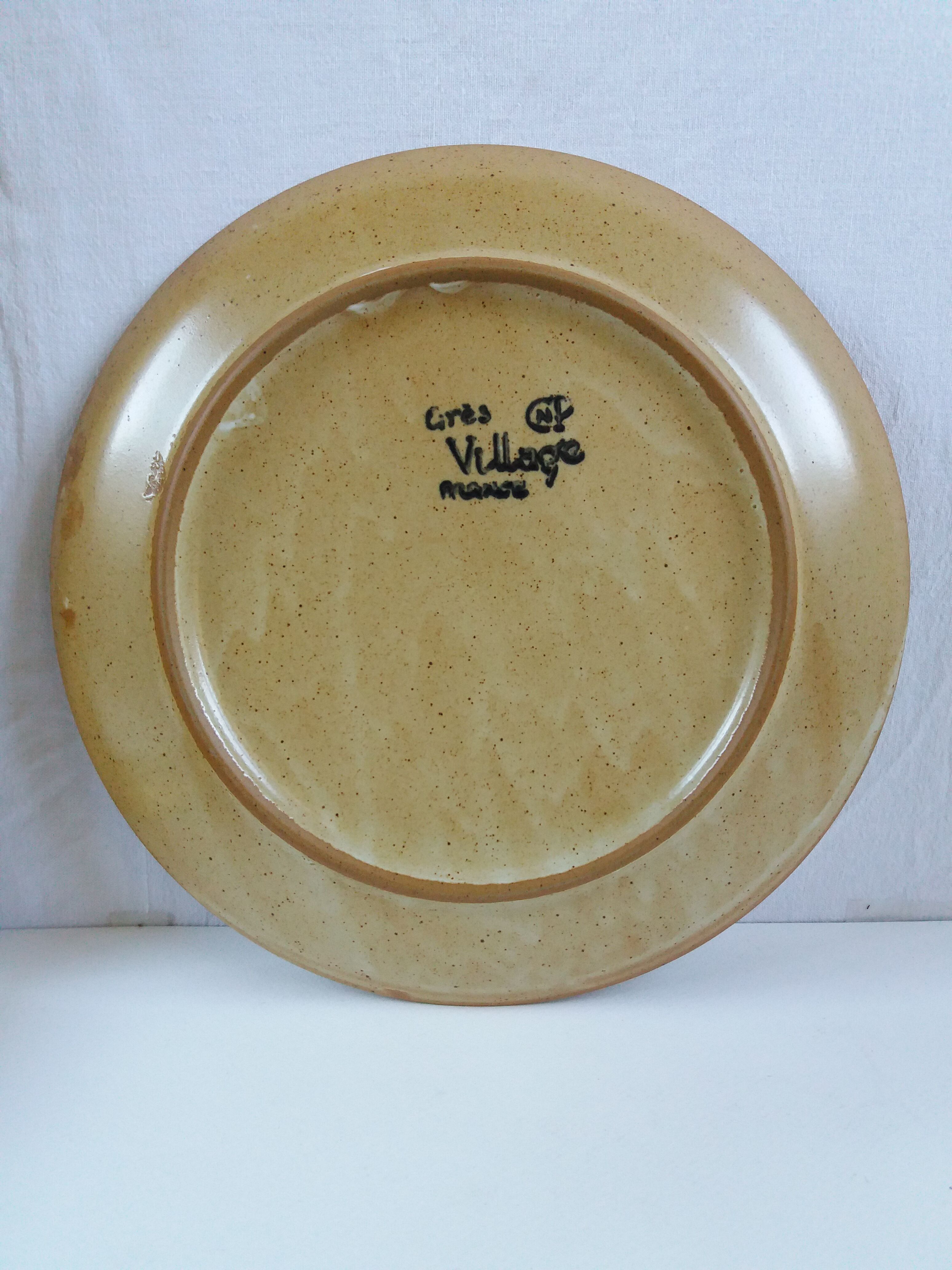 Set 5 flat plates in sandstone