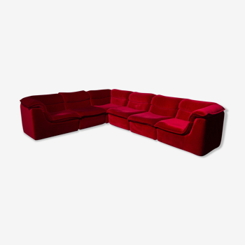 Modular sofa upholstered in red velvet from the 70