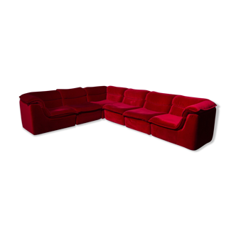 Modular sofa upholstered in red velvet from the 70