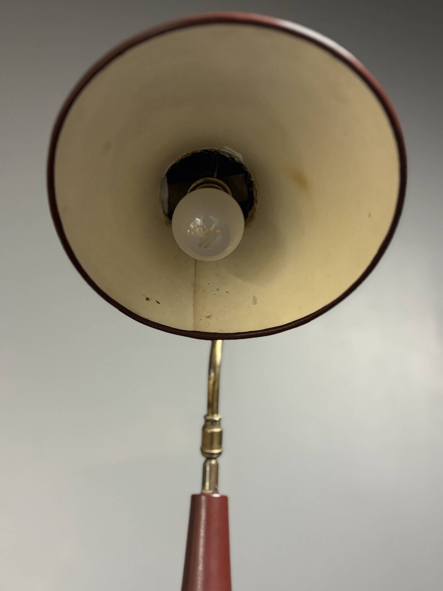 Midcentury leather wrapped French desk lamp style of Jacques Adnet, 1950s