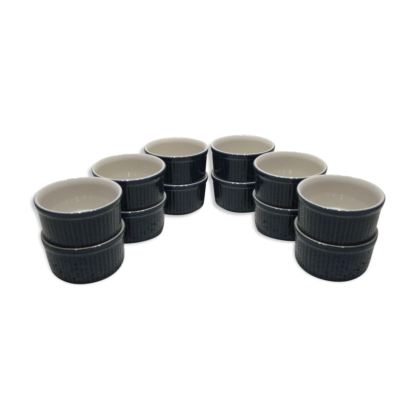 Lot of 12 blue ramekins