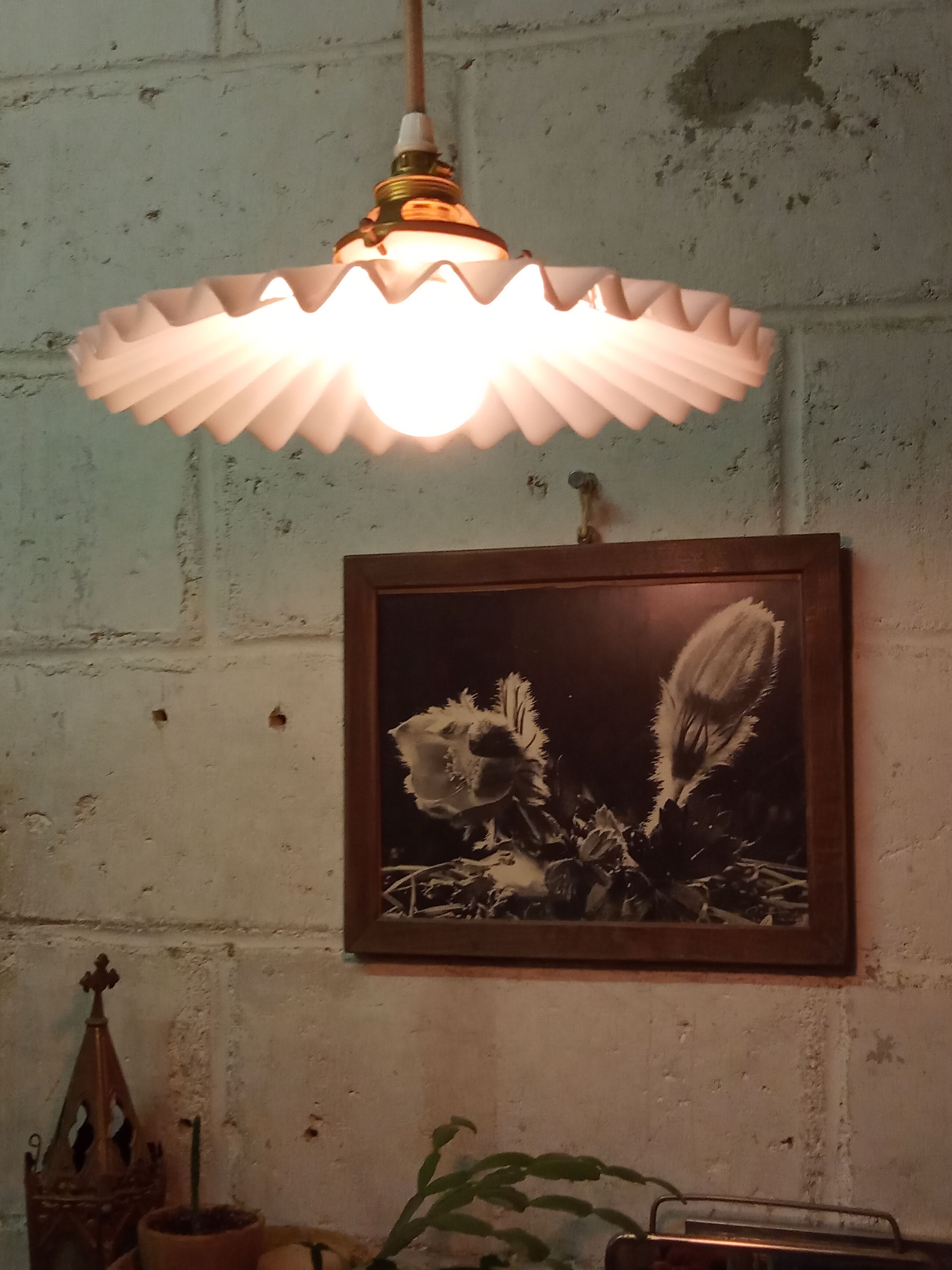 Old pleated opaline hanging