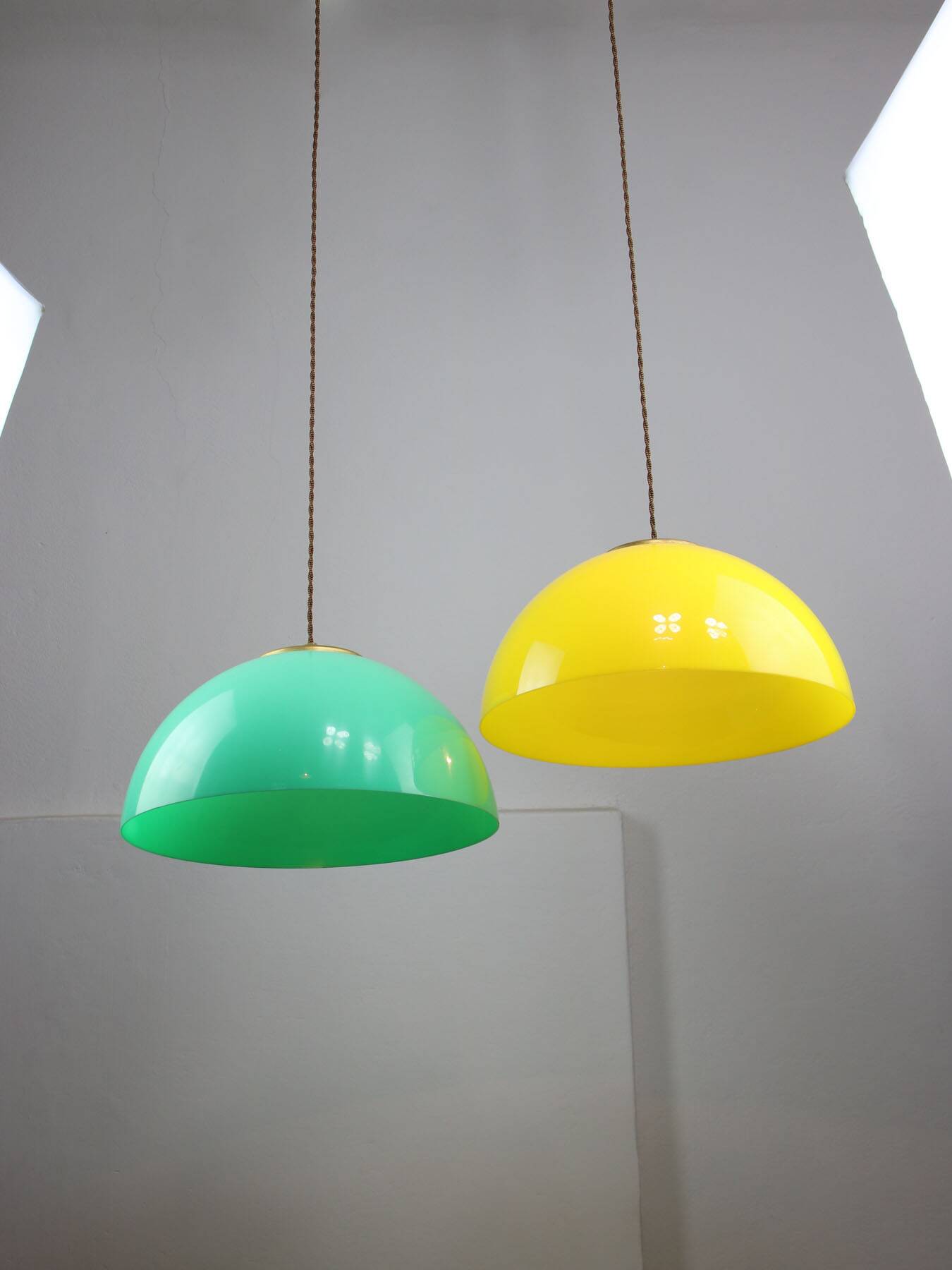 Mid-century italian brass and plexiglass pendant lamp, set of 2