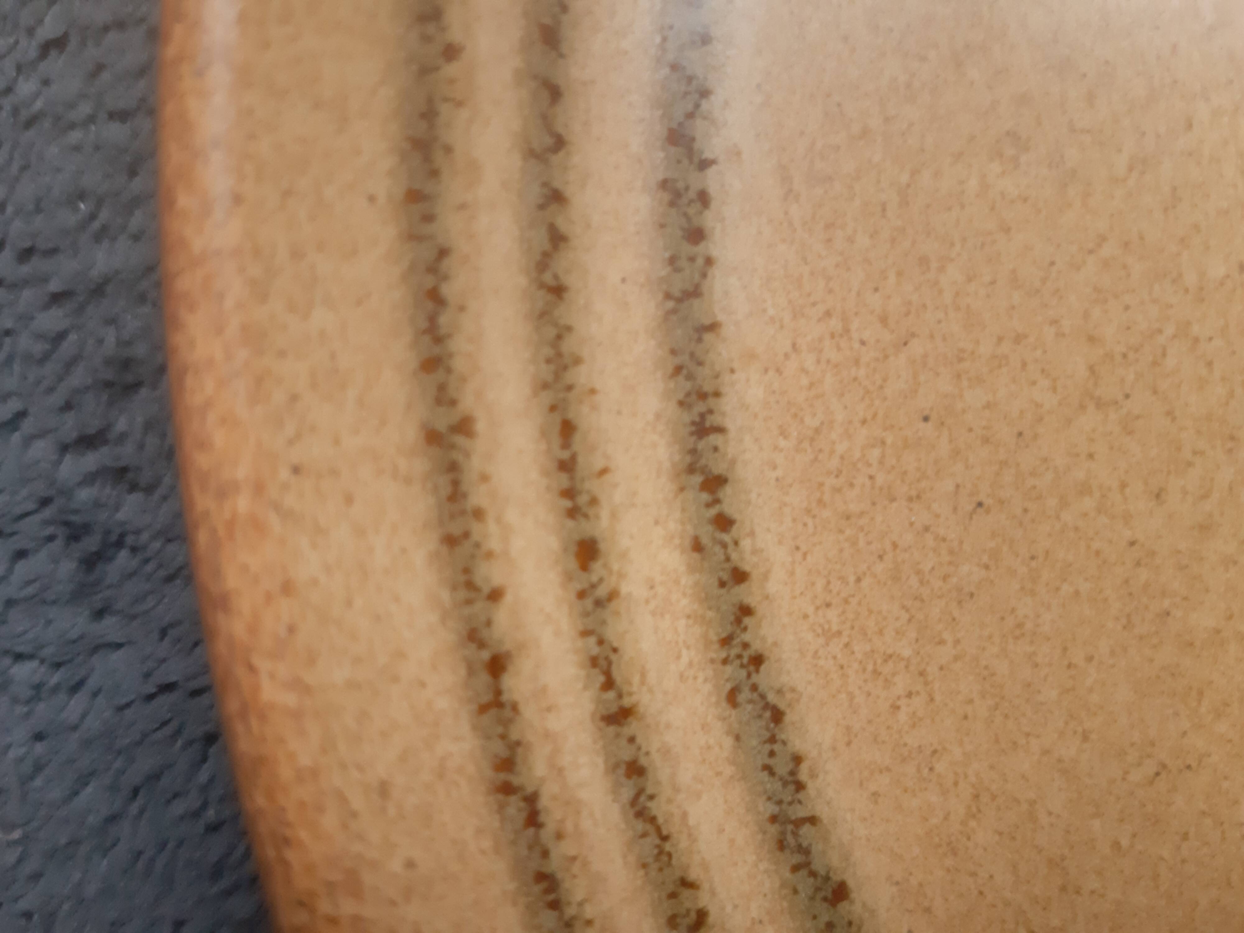 Stoneware dishes