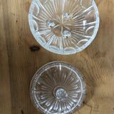 Bonbonniere ancienne sur pied en cristal taille