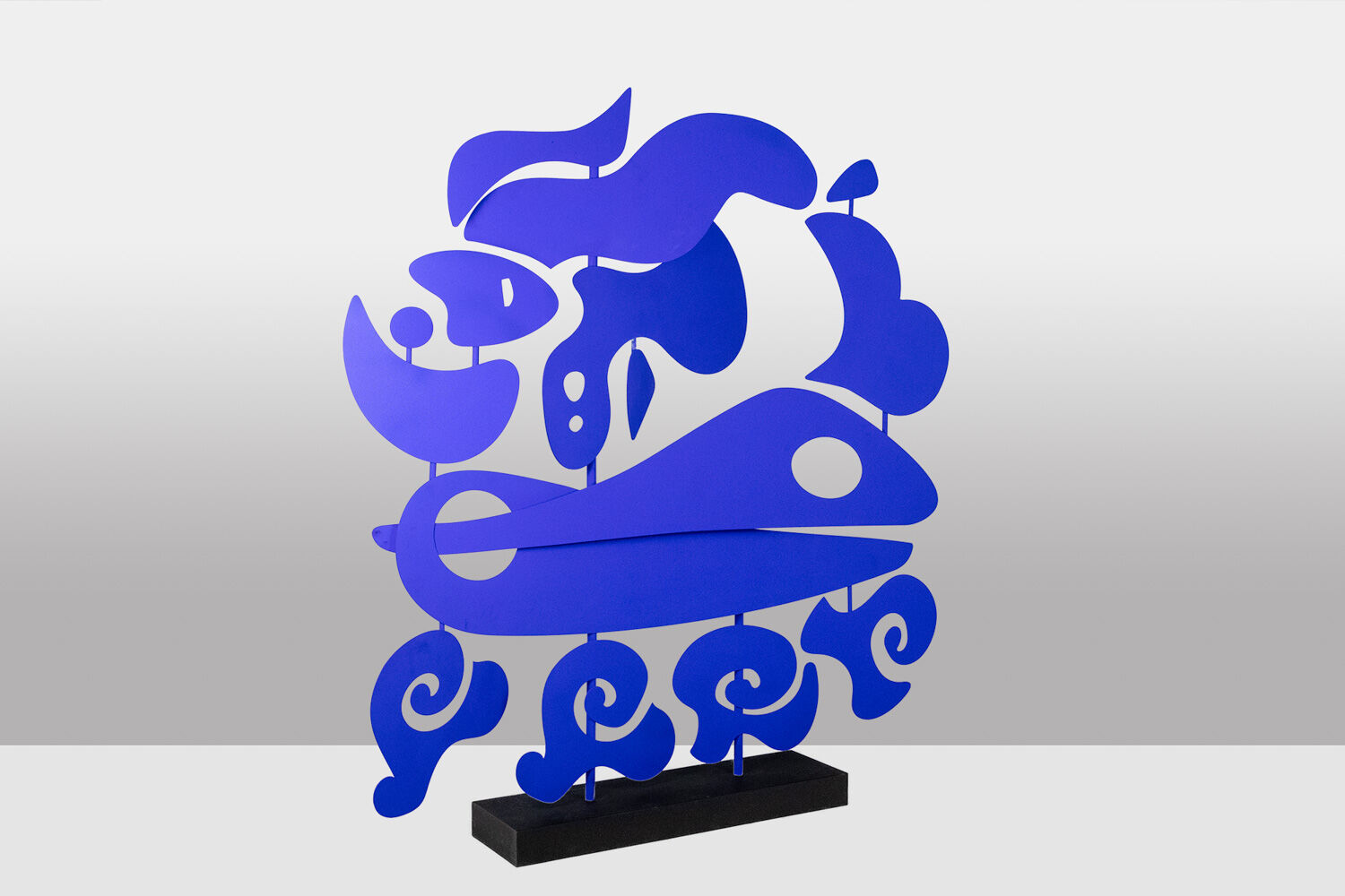 Sculpture titled "Swimmer" Antonine de Saint Pierre