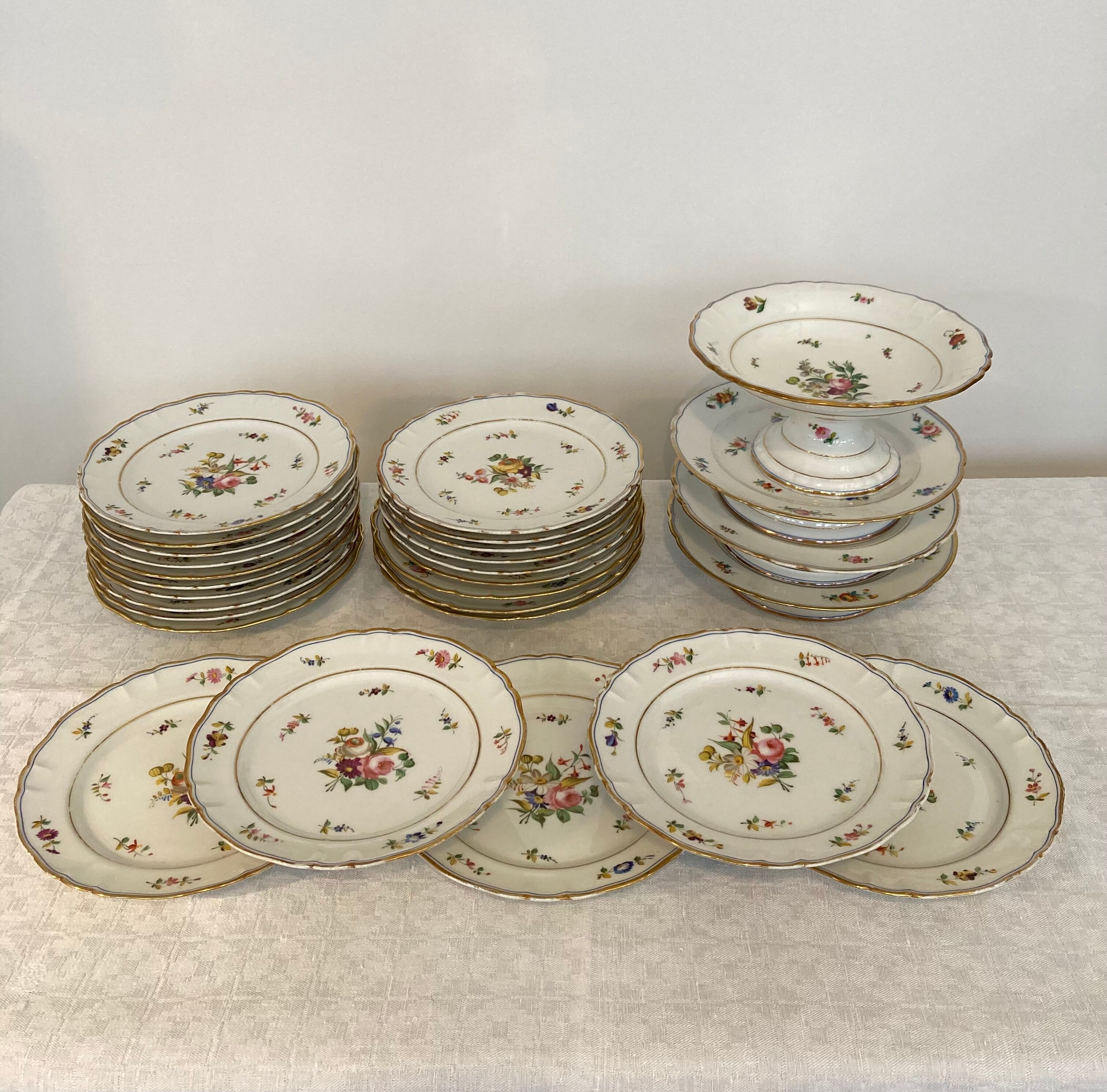 Service 28 pieces porcelain from paris 1840