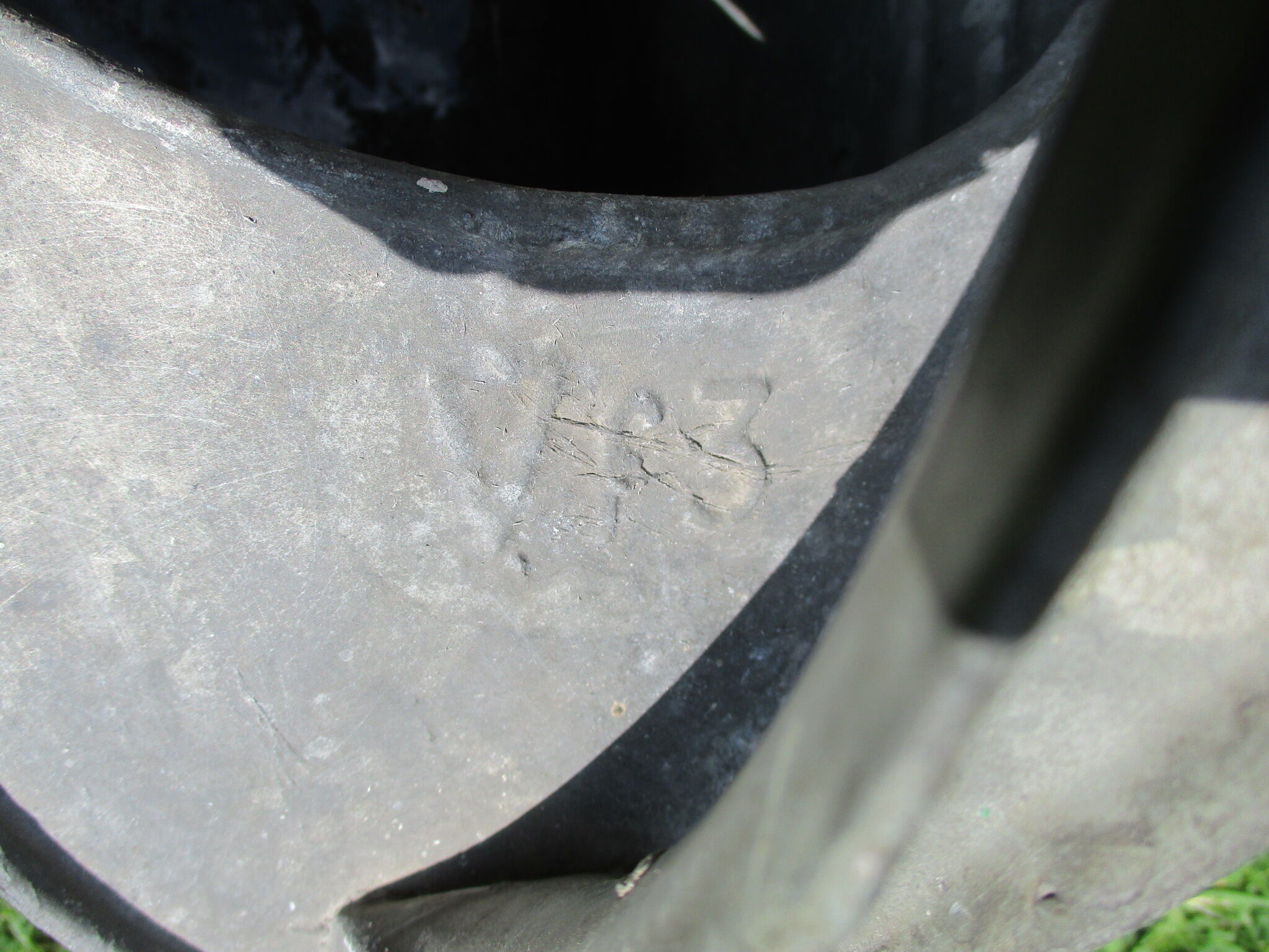 Old zinc watering canvf3