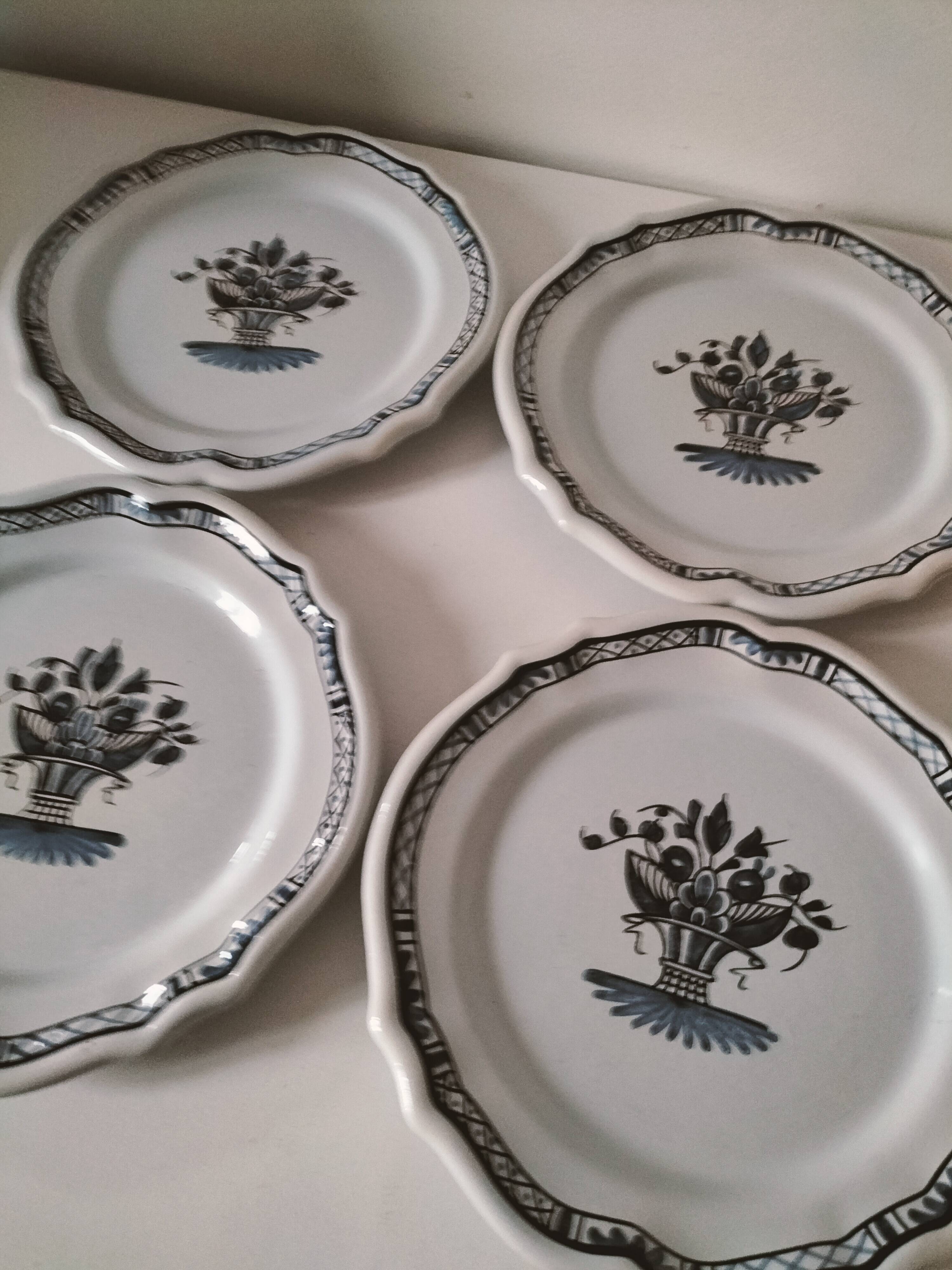 4 earthenware plates with old Rouen decoration, handmade blue floral basket
